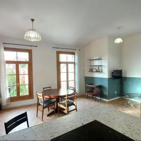 Apartament T2 40m² Lumineux Terrasse Vue Cathedrale