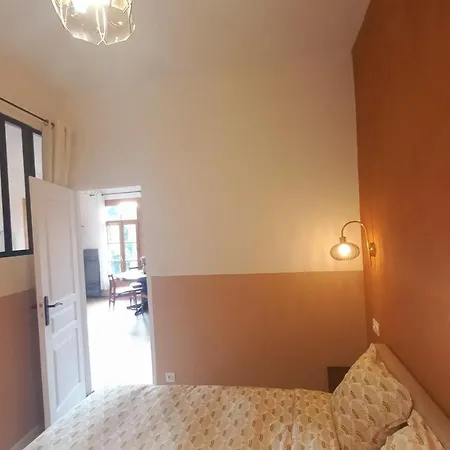 T2 40m² Lumineux Terrasse Vue Cathedrale Apartament *